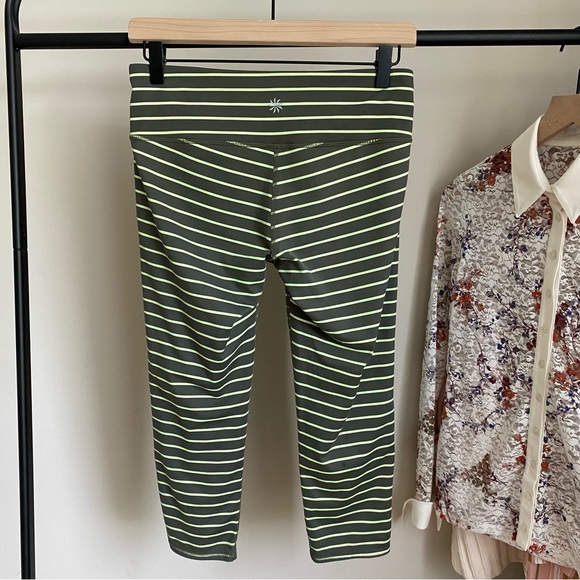 Athleta ‘Chaturanga’ Crops - Picture 2 of 6